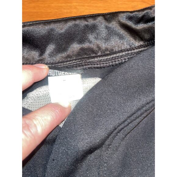 IOWA HAWKEYES PULLOVER Shirt BLACK MENS L Heavyweight Vented - Picture 8 of 8